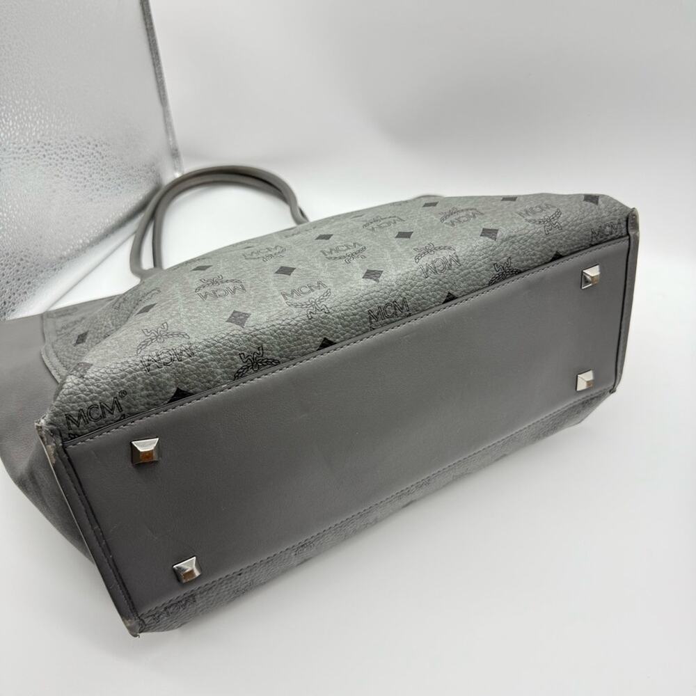 MCM Monogram Visetos Top Zip Shopper Tote Grey - Picture 6 of 16